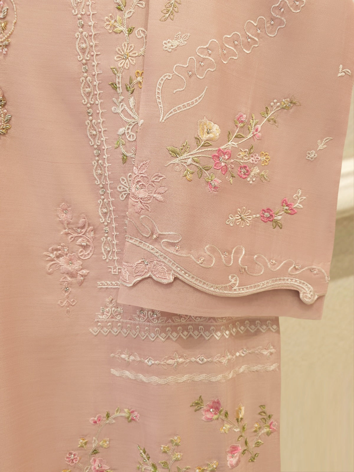 3 Piece - Pure Khaddi Silk Embroidered  Suit S115737