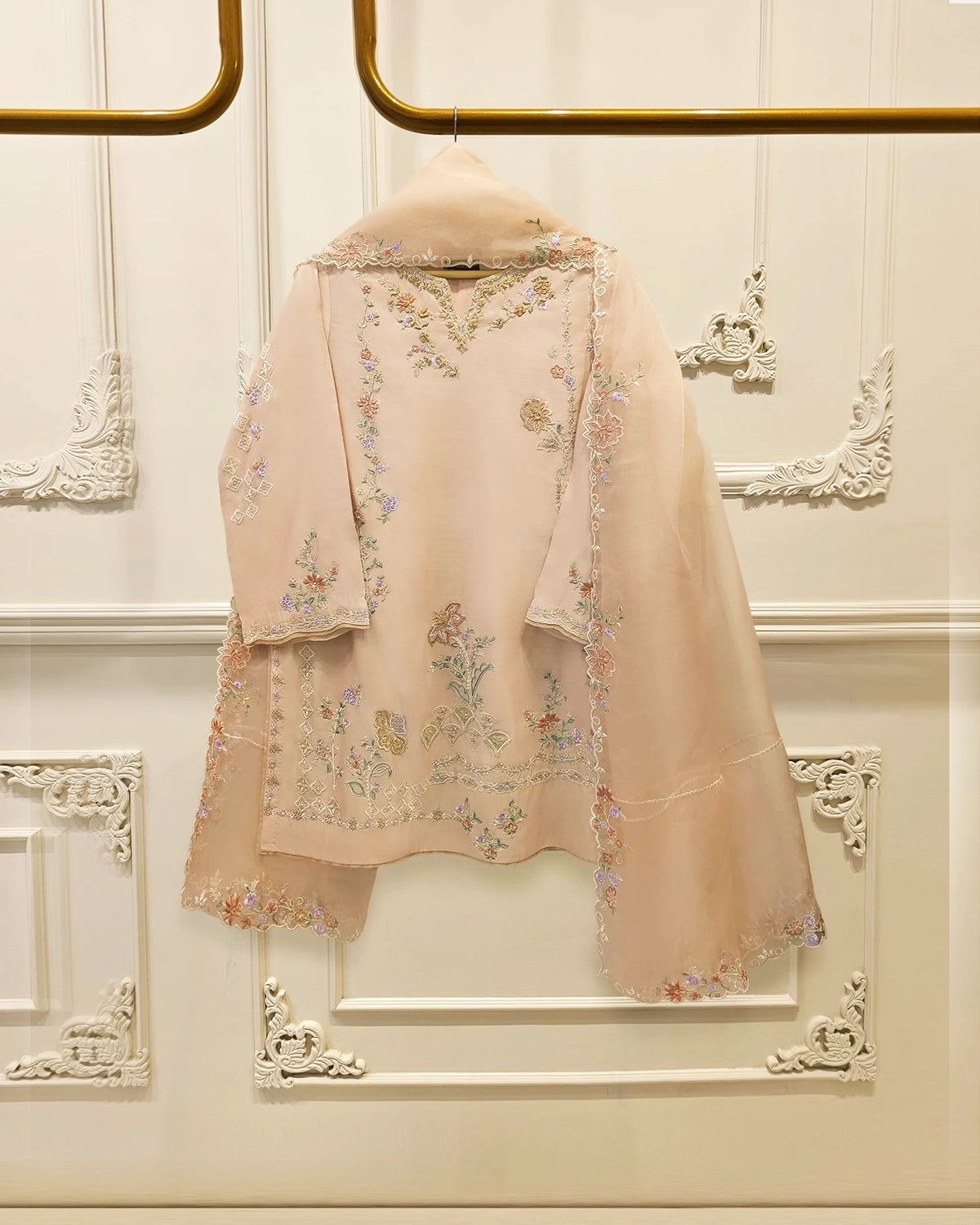 3 Piece - Pure Khaddi Silk Embroidered  Suit S115261 Main image