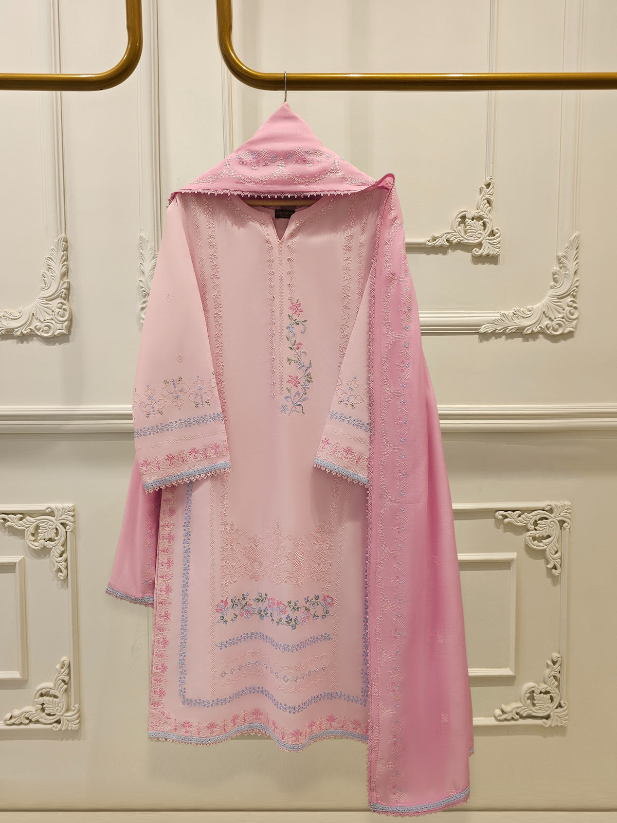 2 Piece - Embroidered Lawn Suit S111891