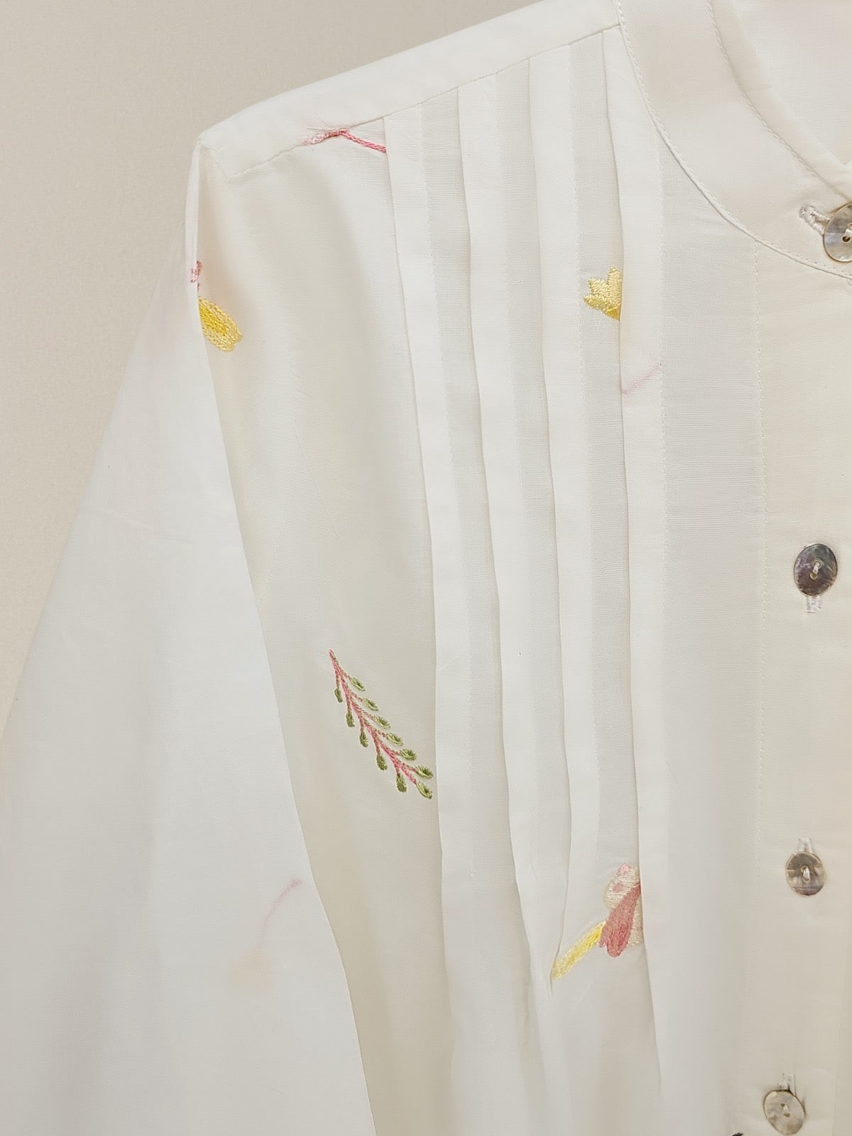 (Kids) Embroidered Cambric Shirt KD-034 Secondary image