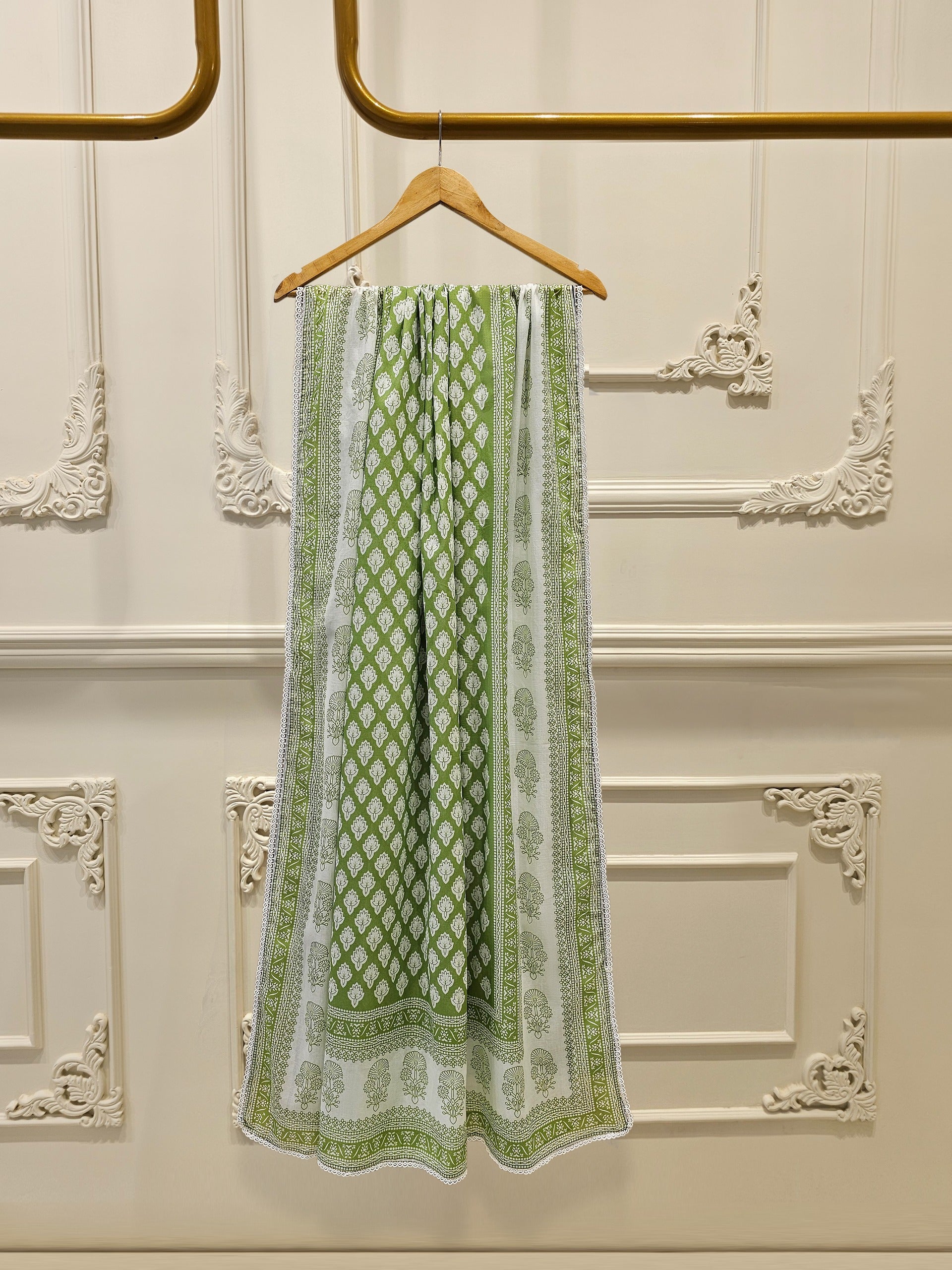 Printed Lawn Dupatta D175028 Main image