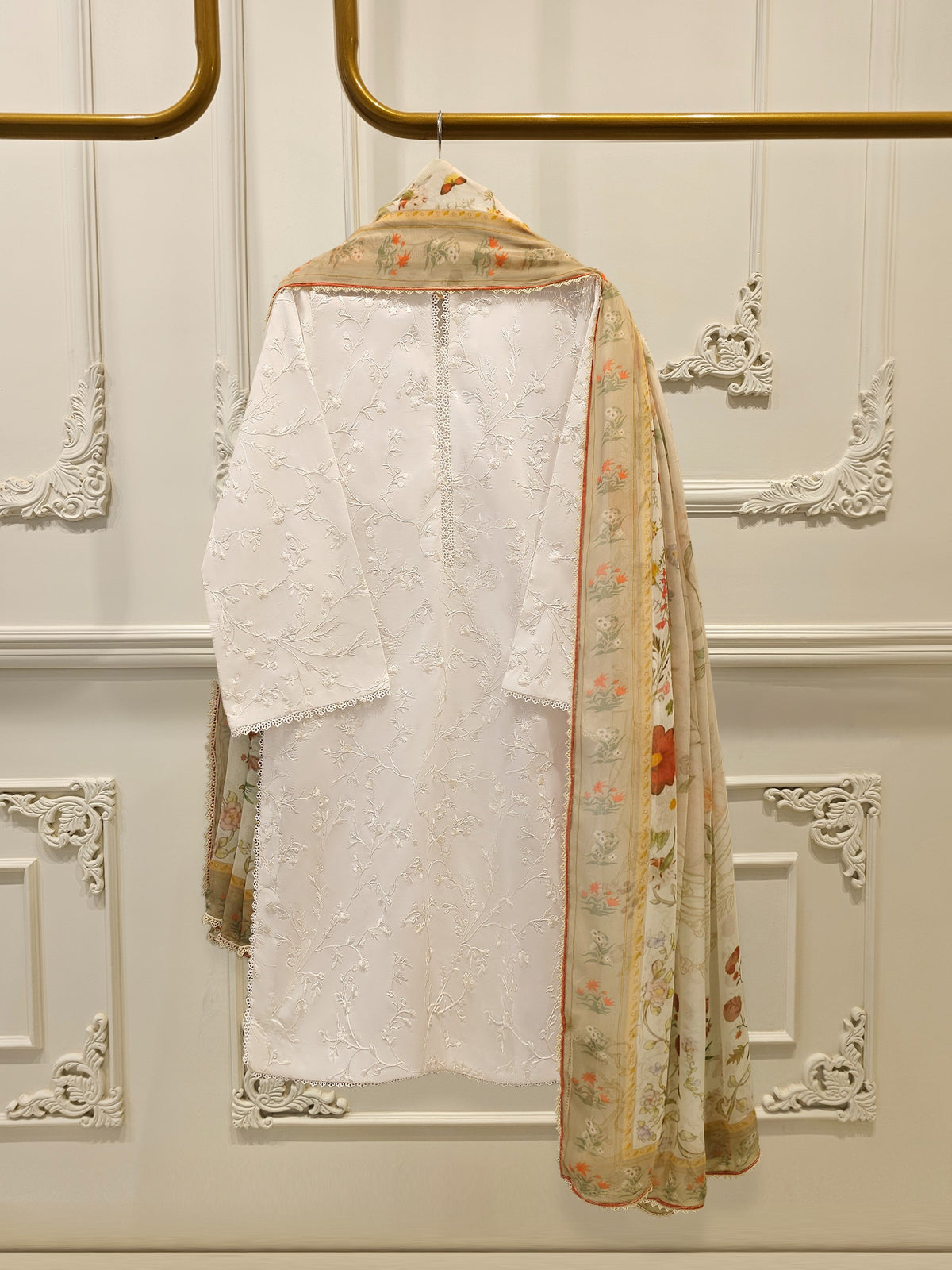 3 Piece - Embroidered Lawn Suit S112273