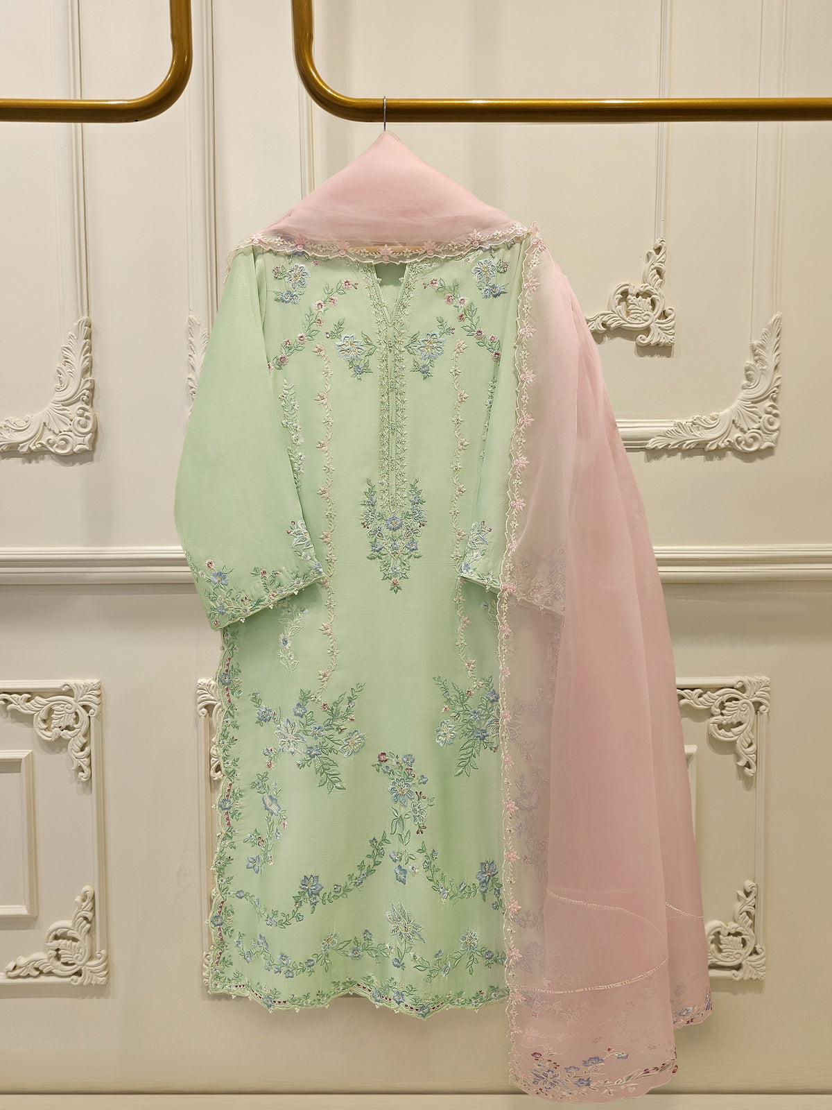 3 Piece- Pure Sheesha Silk Embroidered Suit S113030