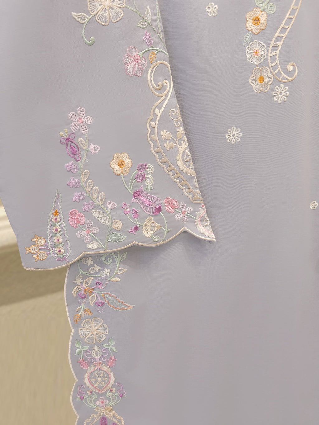 Embroidered Cambric Shirt WS00229