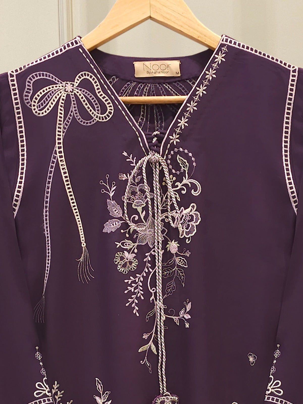 2 Piece - Embroidered Linen Suit WS00235 Secondary image
