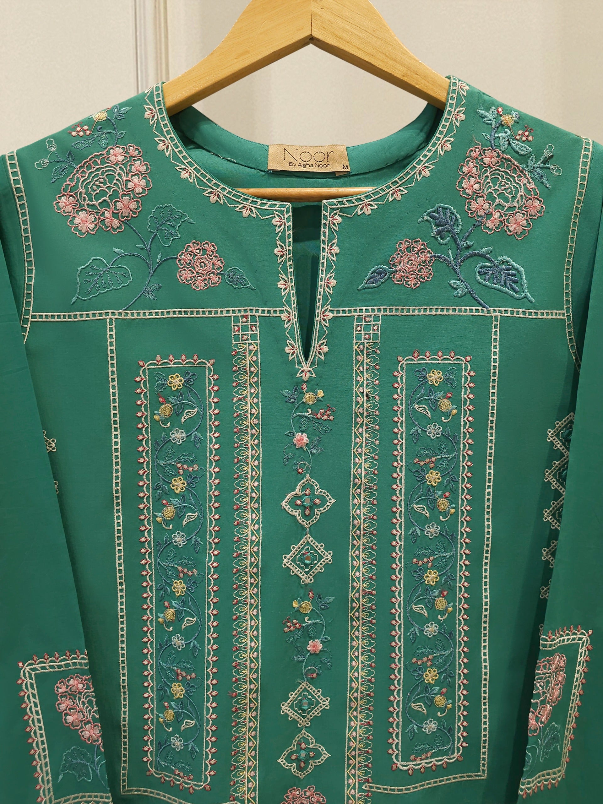 2 Piece - Embroidered Cambric Suit WS00250 Secondary image