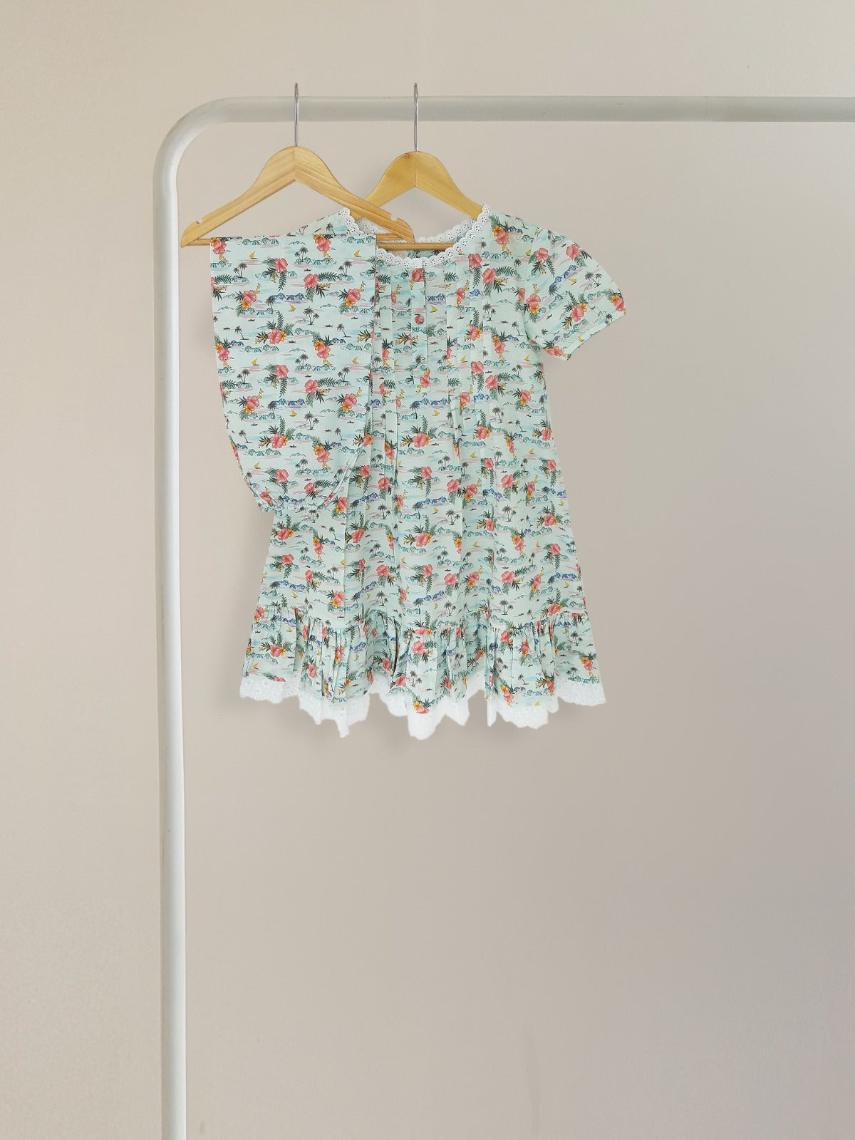 (KIDS) PREMIUM DIGITAL PRINTED PIMA CAMBRIC COTTON FROCK AND PANTS KD024 Main image