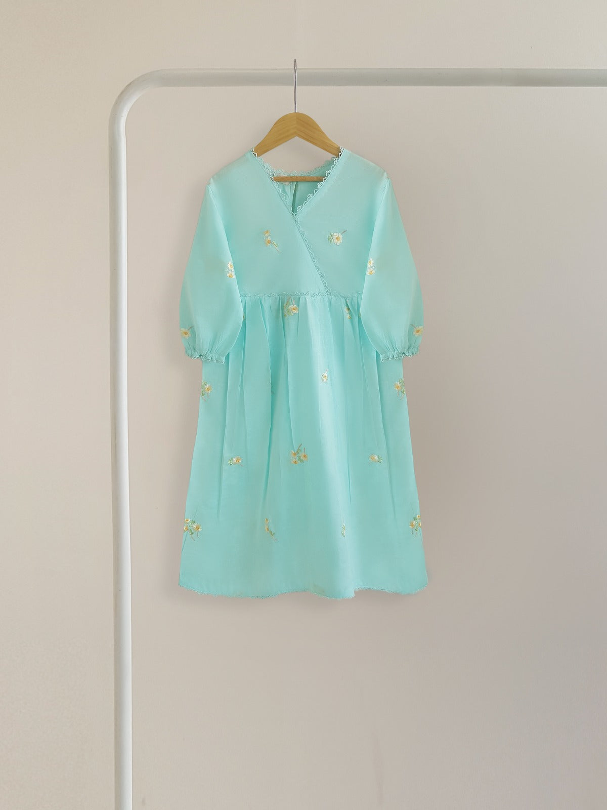 (KIDS) FINE JACQUARD EMBROIDERED FROCK KD029 Main image