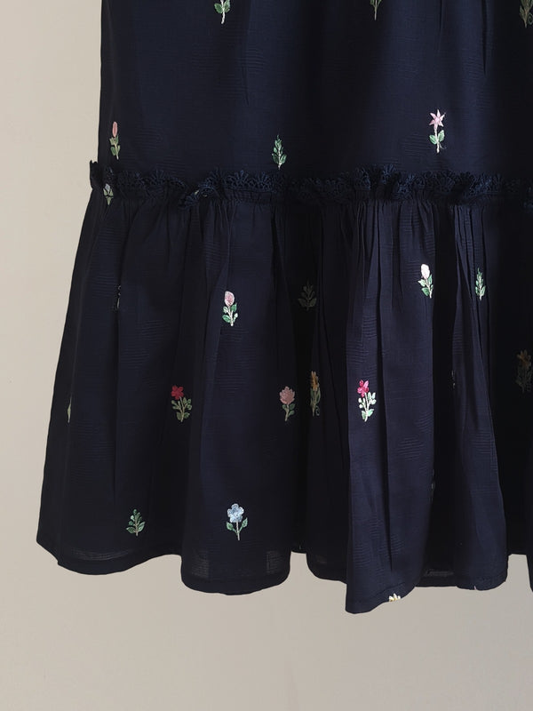 (KIDS) FINE JACQUARD EMBROIDERED FROCK KD030