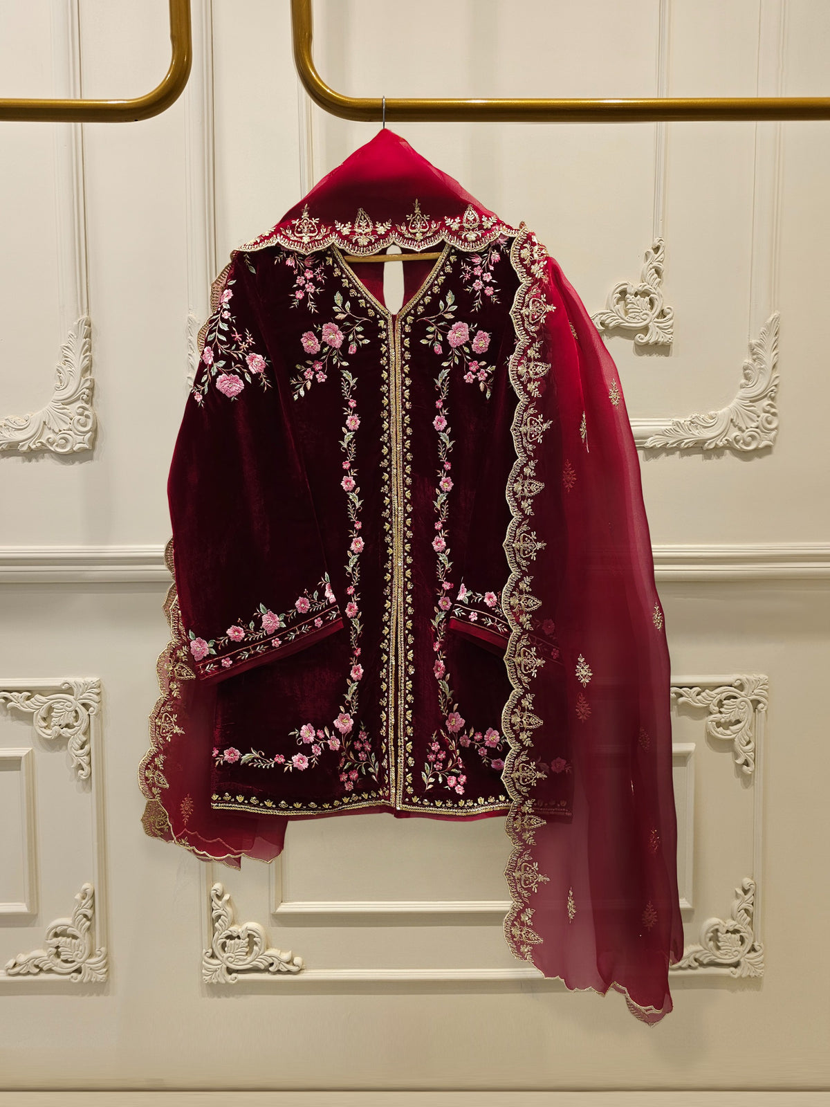 3 Piece - Embroidered Velvet Suit S112849
