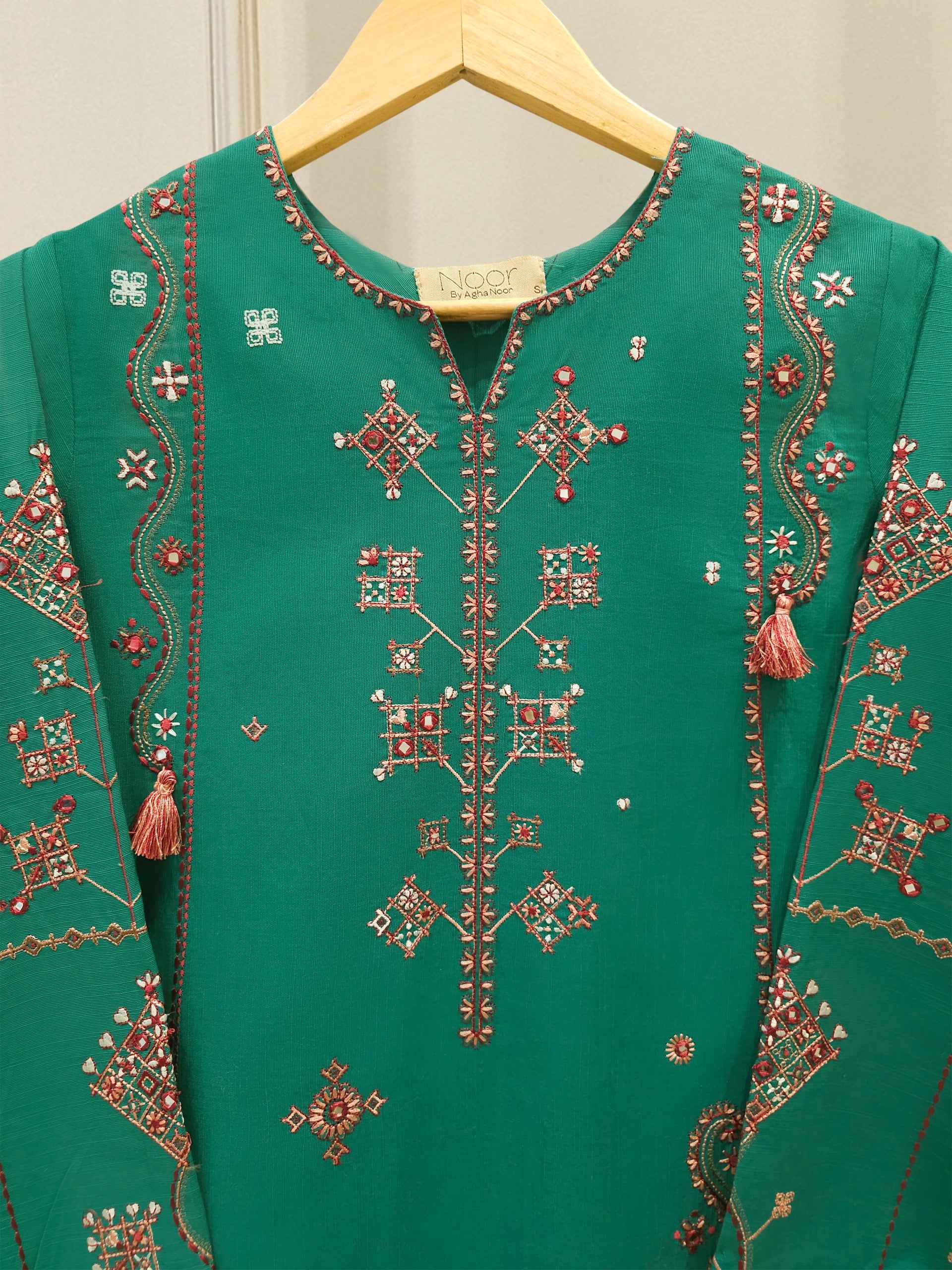 2-PIECE Embroidered Khaddar Shirt WS00209 Secondary image