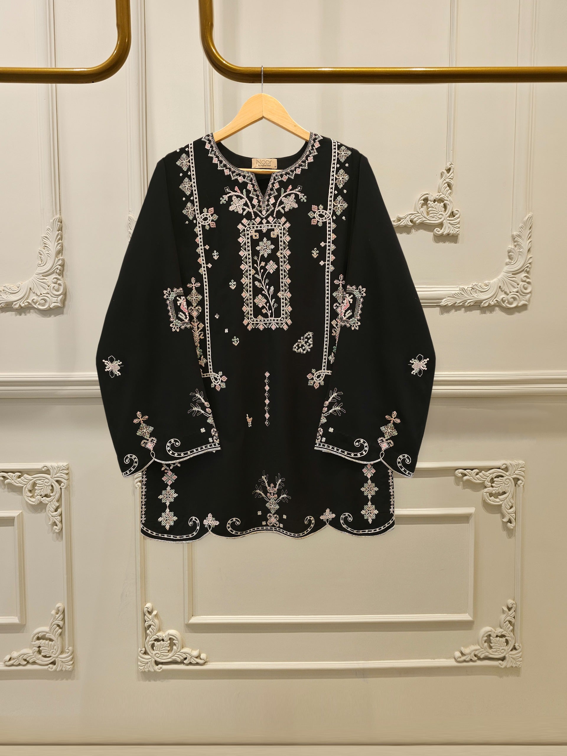 2 Piece - Embroidered Linen Suit WS00243 Main image