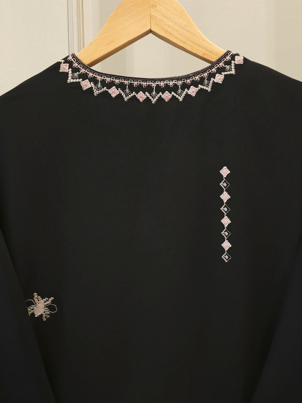 2 Piece - Embroidered Linen Suit WS00243