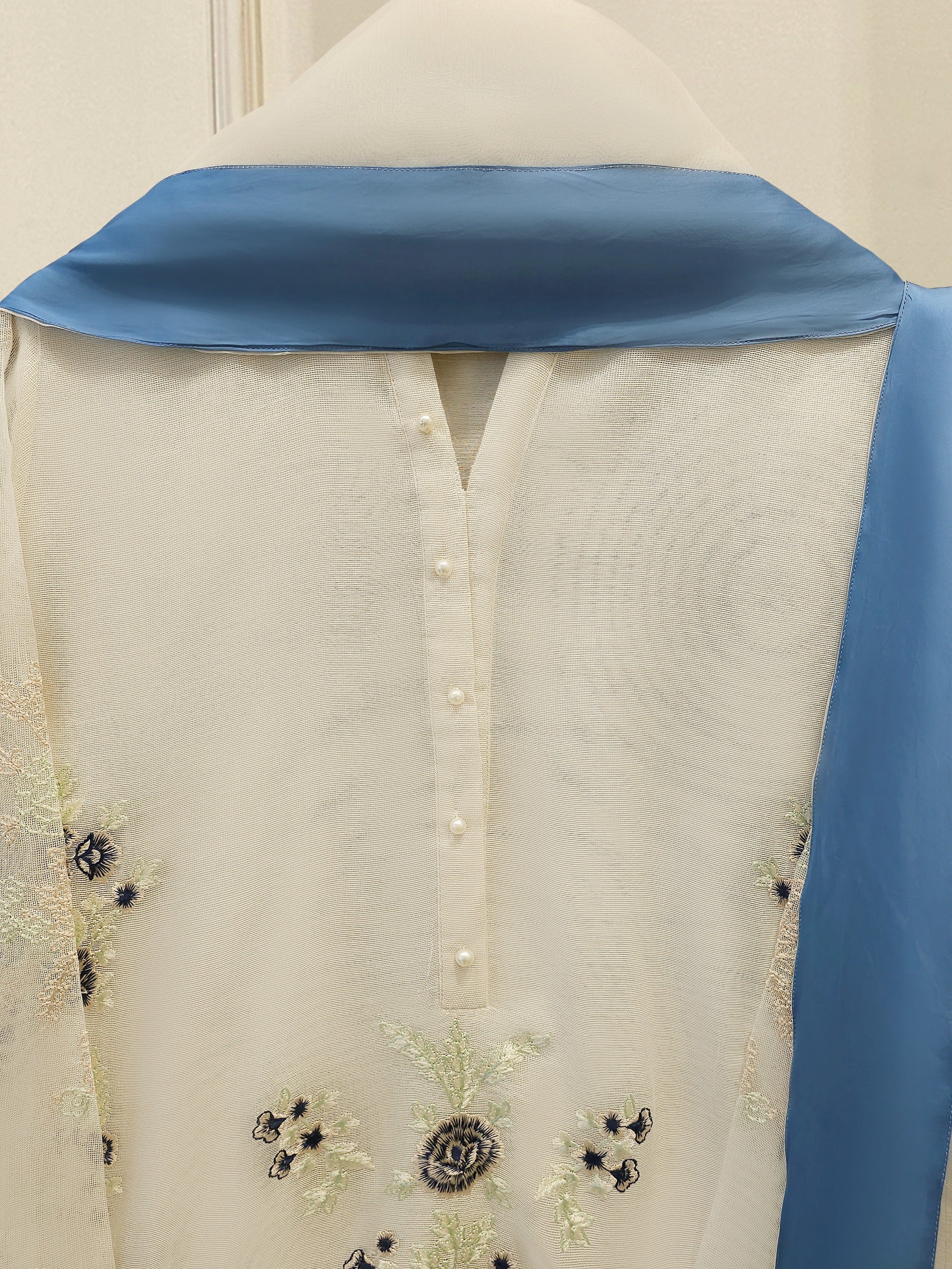 3 Piece - Pure Embroidered Cotton Net Suit S114312 Secondary image
