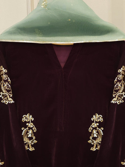 2 Piece - Embroidered Velvet Suit S113373