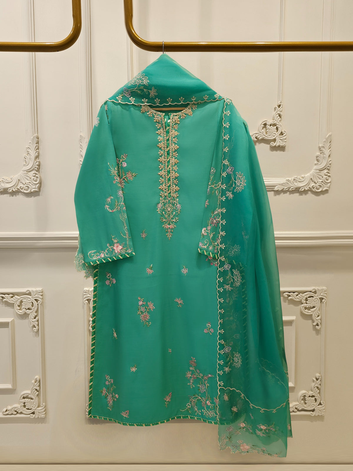 2 Piece - Pure Khaddi Silk Embroidered Suit S114711 Main image