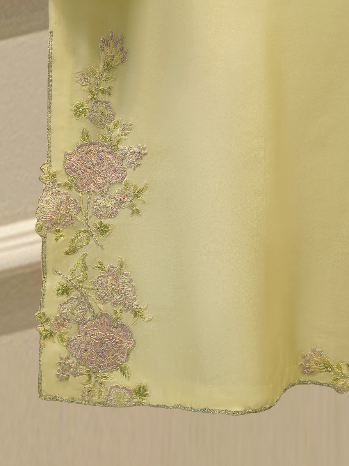 3 Piece- Pure Sheesha Silk Embroidered Suit S114793