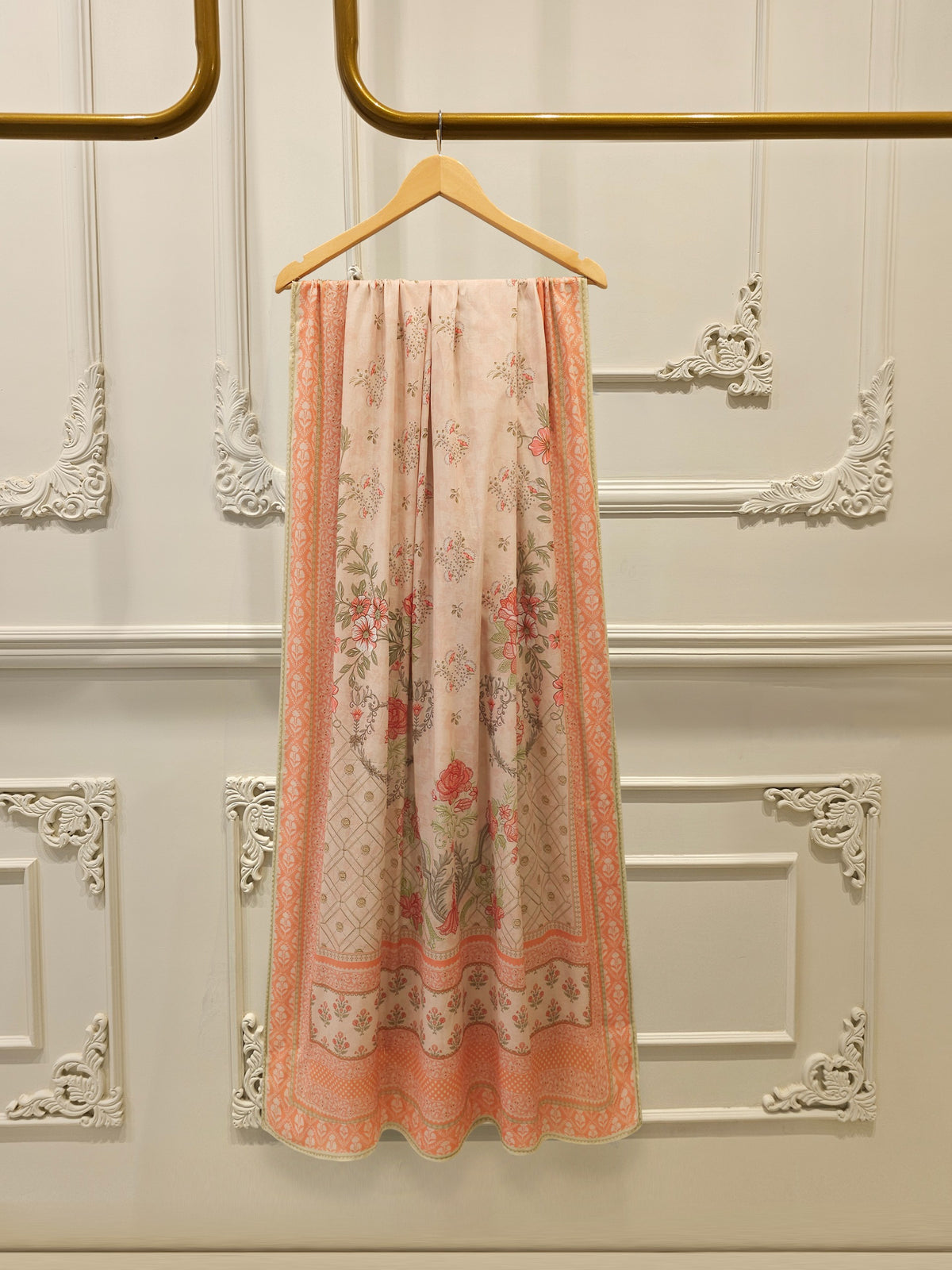 Elegant Printed Cambric Dupatta D125069 Main image