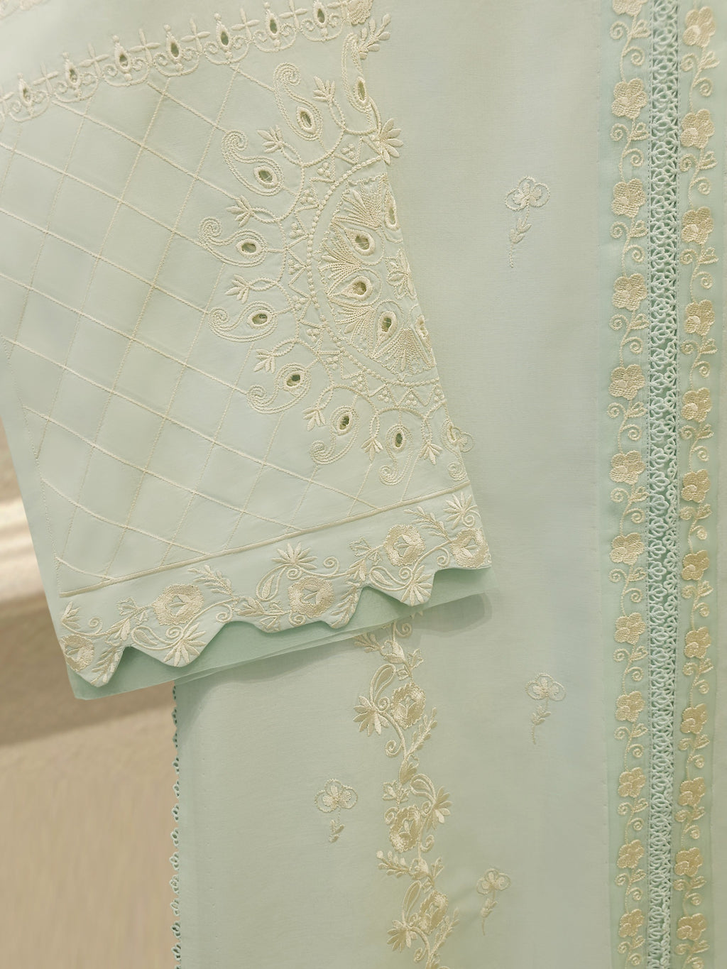 3 Piece - Embroidered Cambric Suit S114940