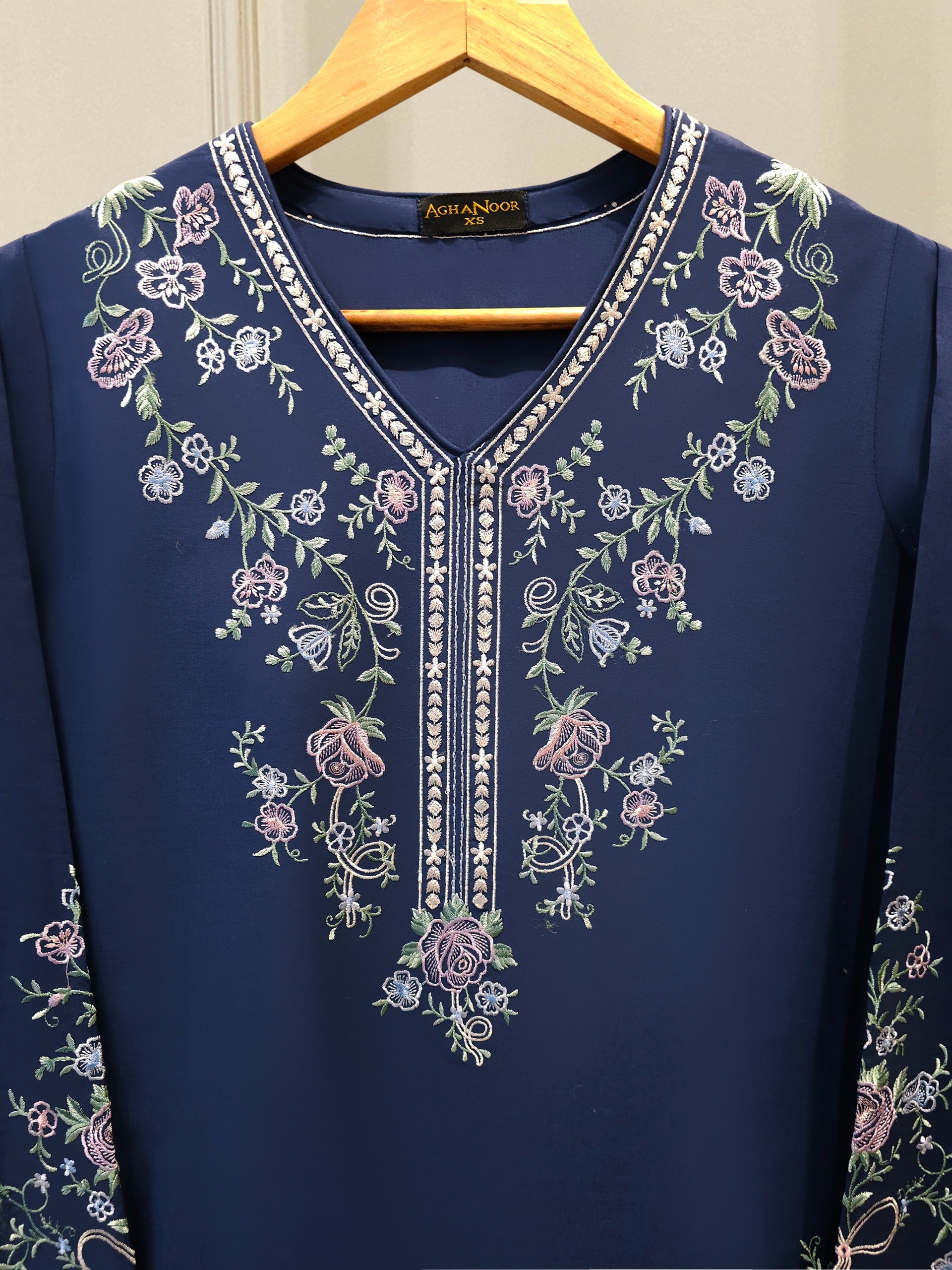 Embroidered Cambric Shirt S114953 Secondary image