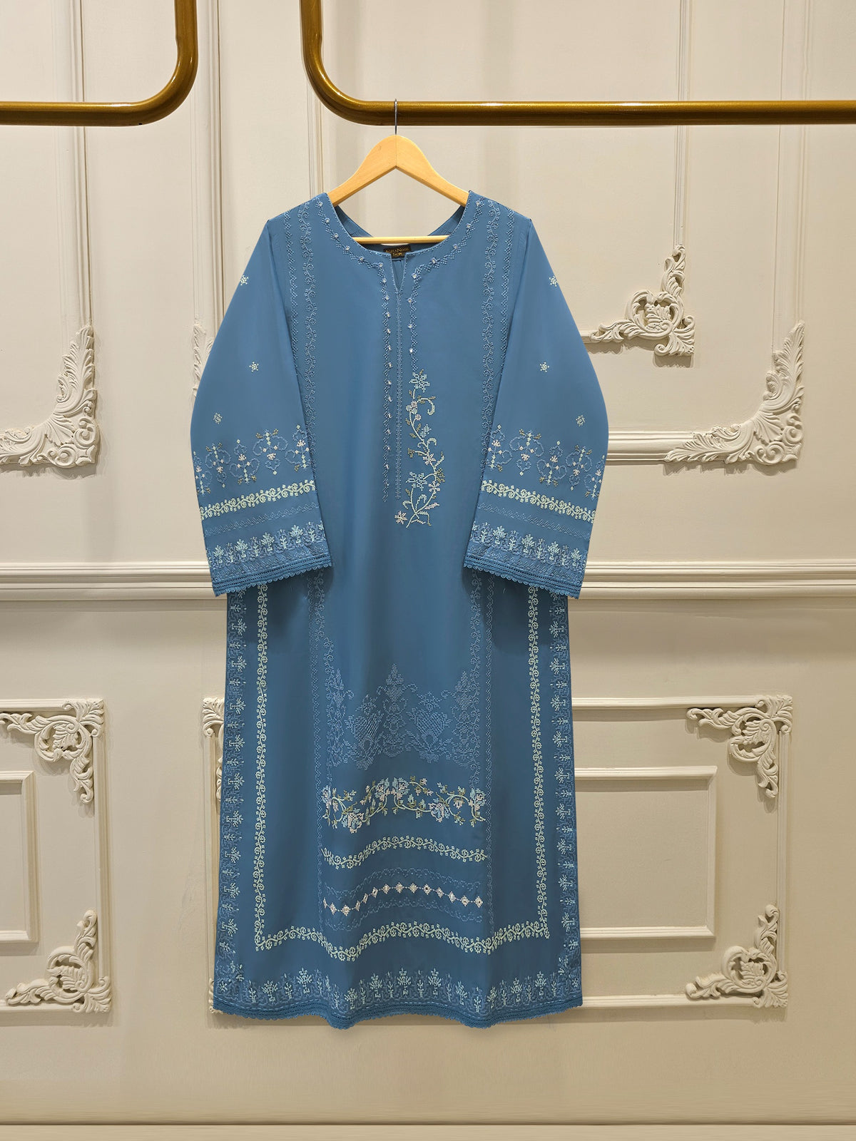 Embroidered Cambric Shirt S112588 Main image