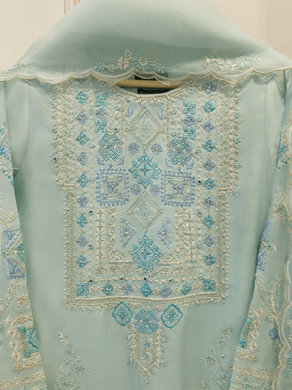 3 Piece - Pure Khaddi Silk Embroidered  Suit S115124