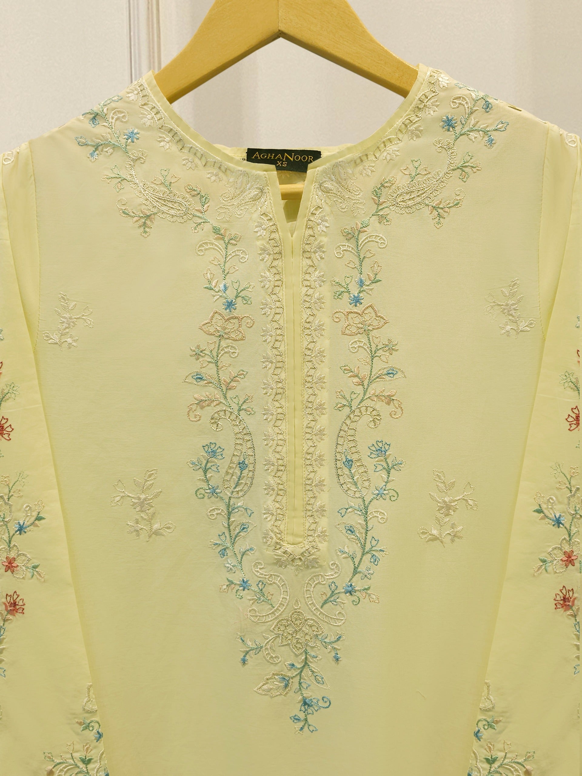 2 Piece - Embroidered Cambric Suit S115126 Secondary image