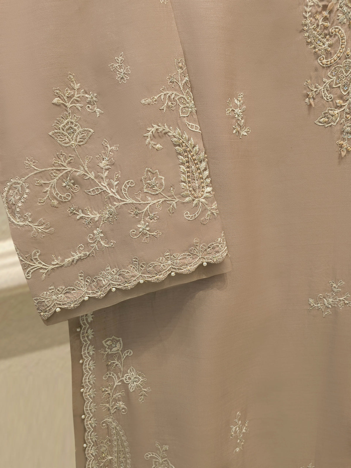 3 Piece - Pure Khaddi Silk Embroidered  Suit S115129