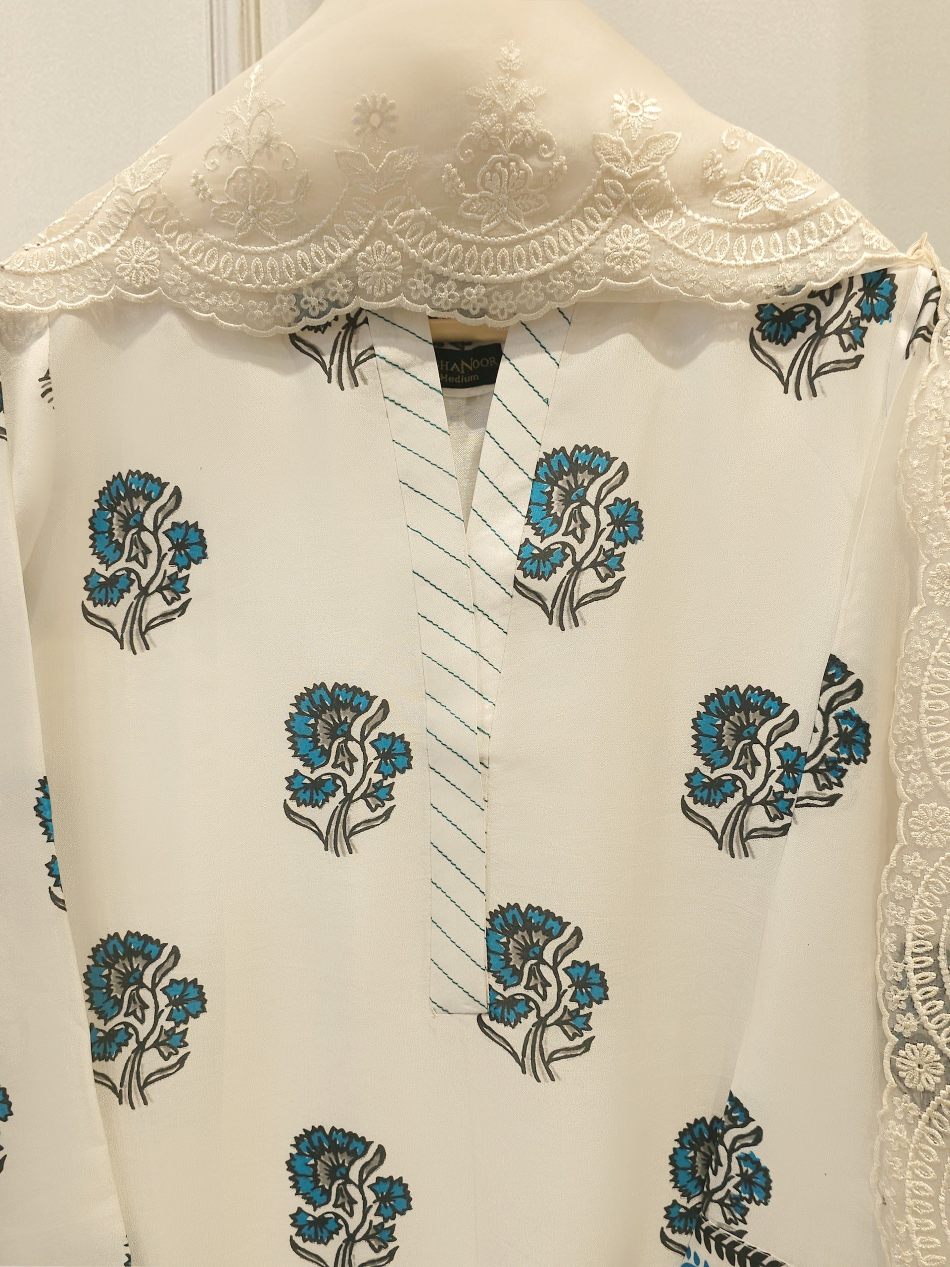 3 Piece- Pure  Sheesha Silk Embroidered Suit S115128 Secondary image