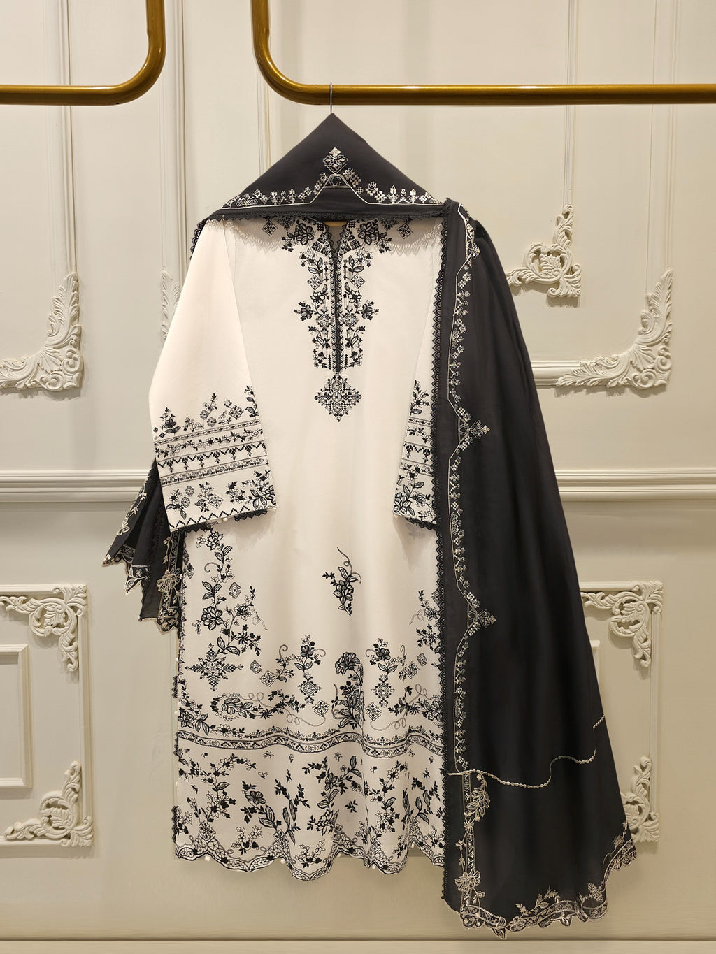3 Piece - Embroidered Cambric Suit S115169