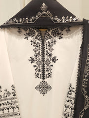 3 Piece - Embroidered Cambric Suit S115169