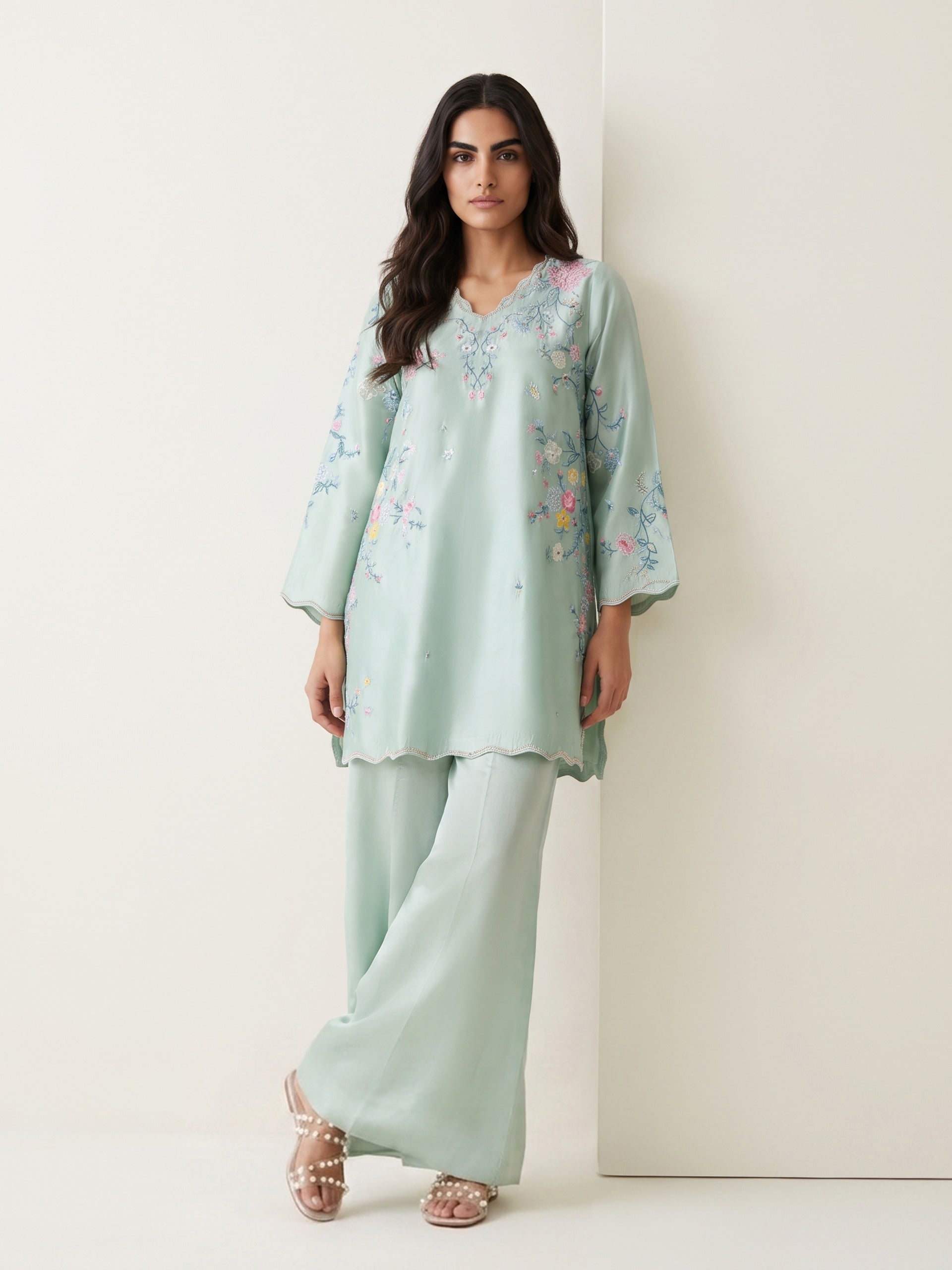 2 Piece - Embroidered Shesha Silk suit WS00389 Secondary image