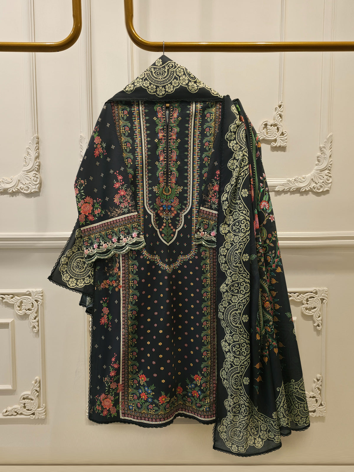 2 Piece Digital Printed Lawn Suit S115171
