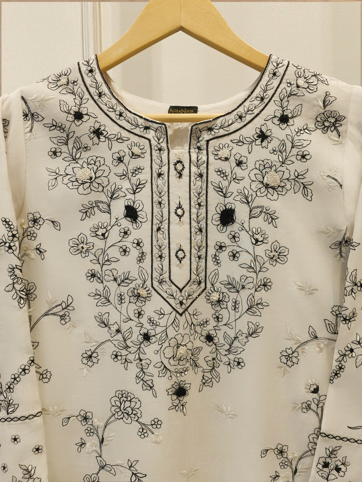 2 Piece - Embroidered Kora  Cotton Suit S115200 Secondary image