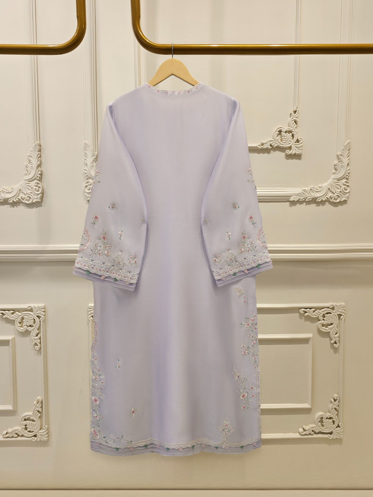 3 Piece- Pure  Sheesha Silk Embroidered Suit S115308