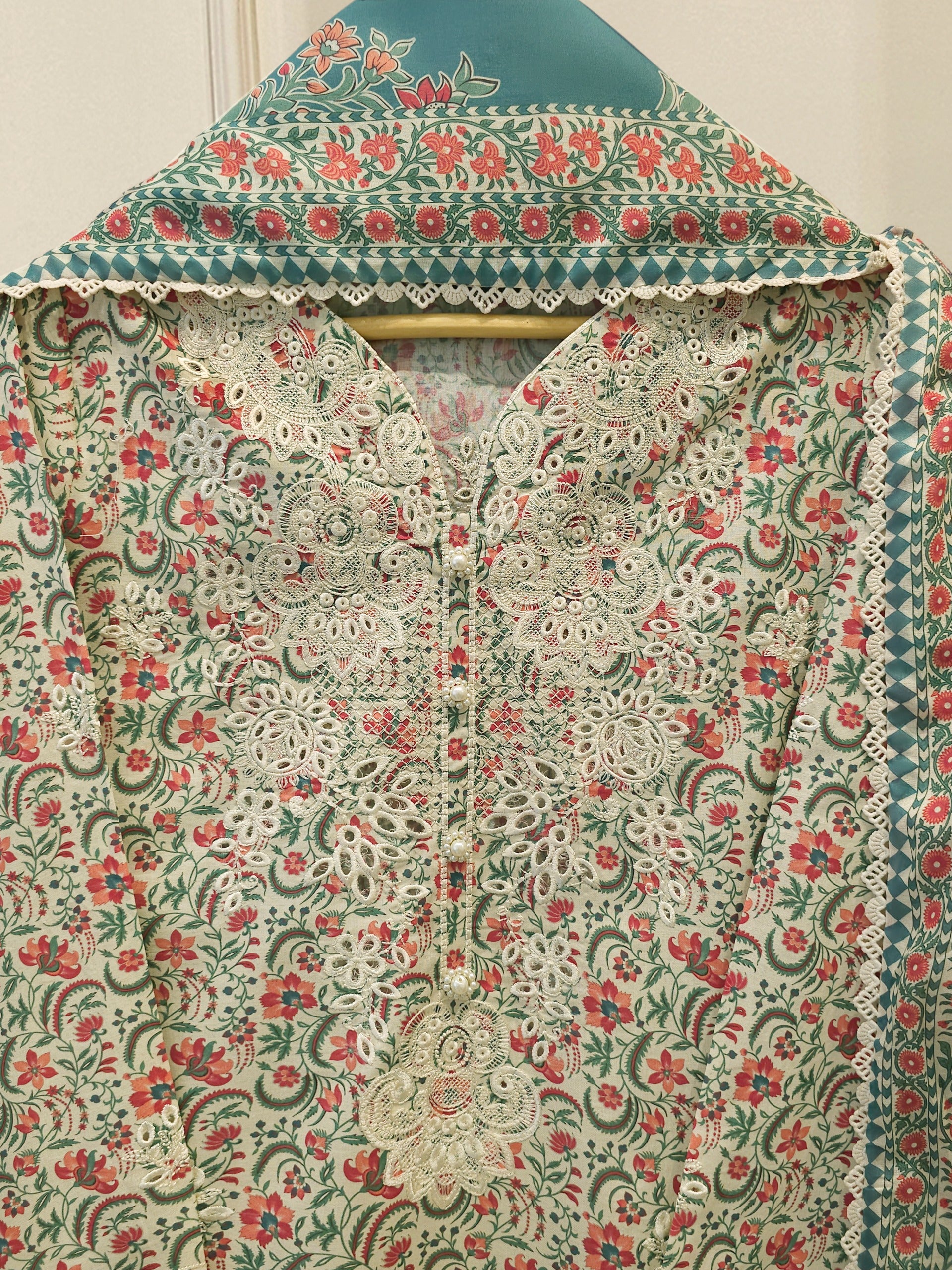 3-Piece Embroided Lawn Suit S115343 Secondary image