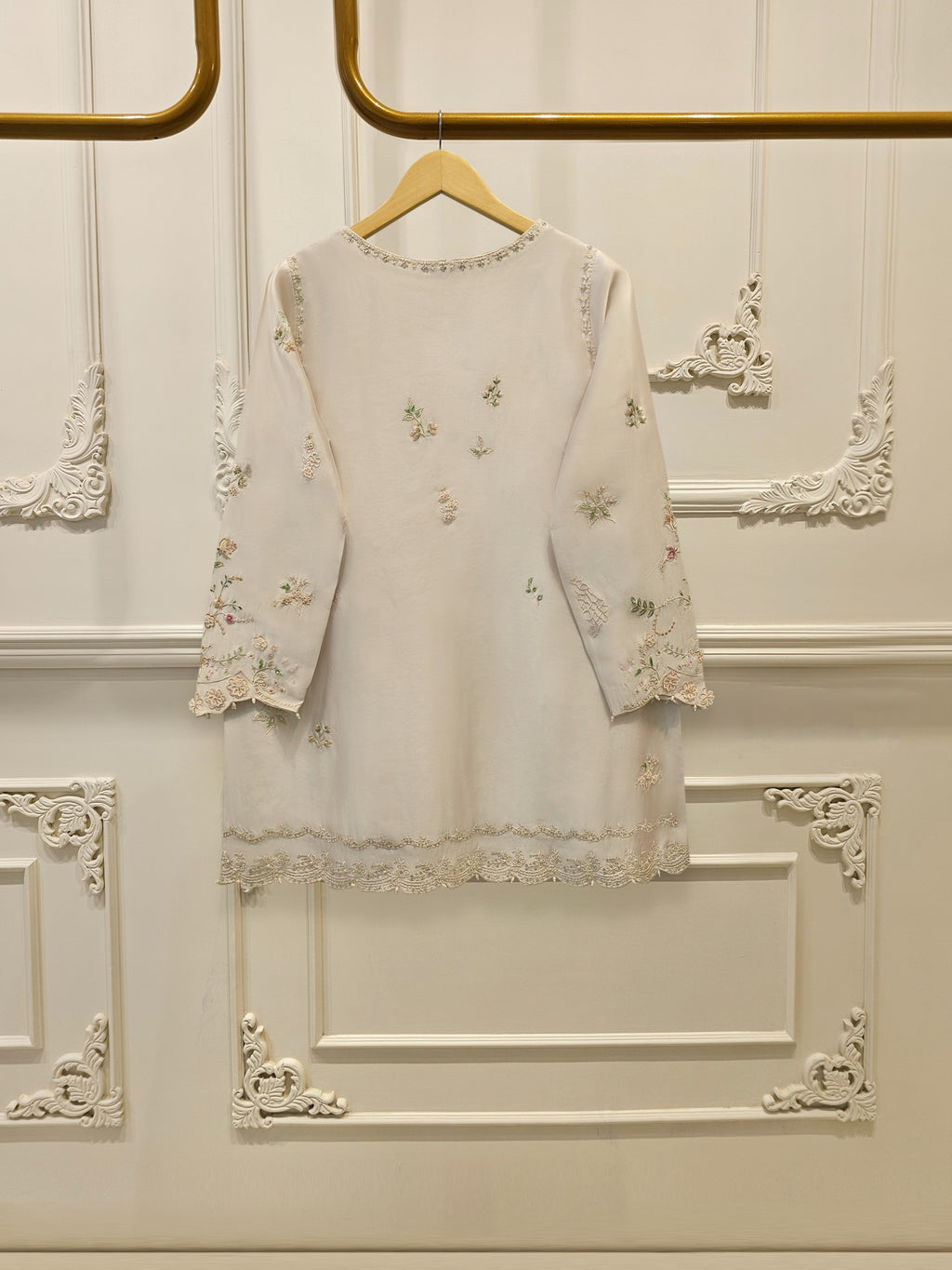 2 Piece- Pure Sheesha Silk Embroidered Suit S115381
