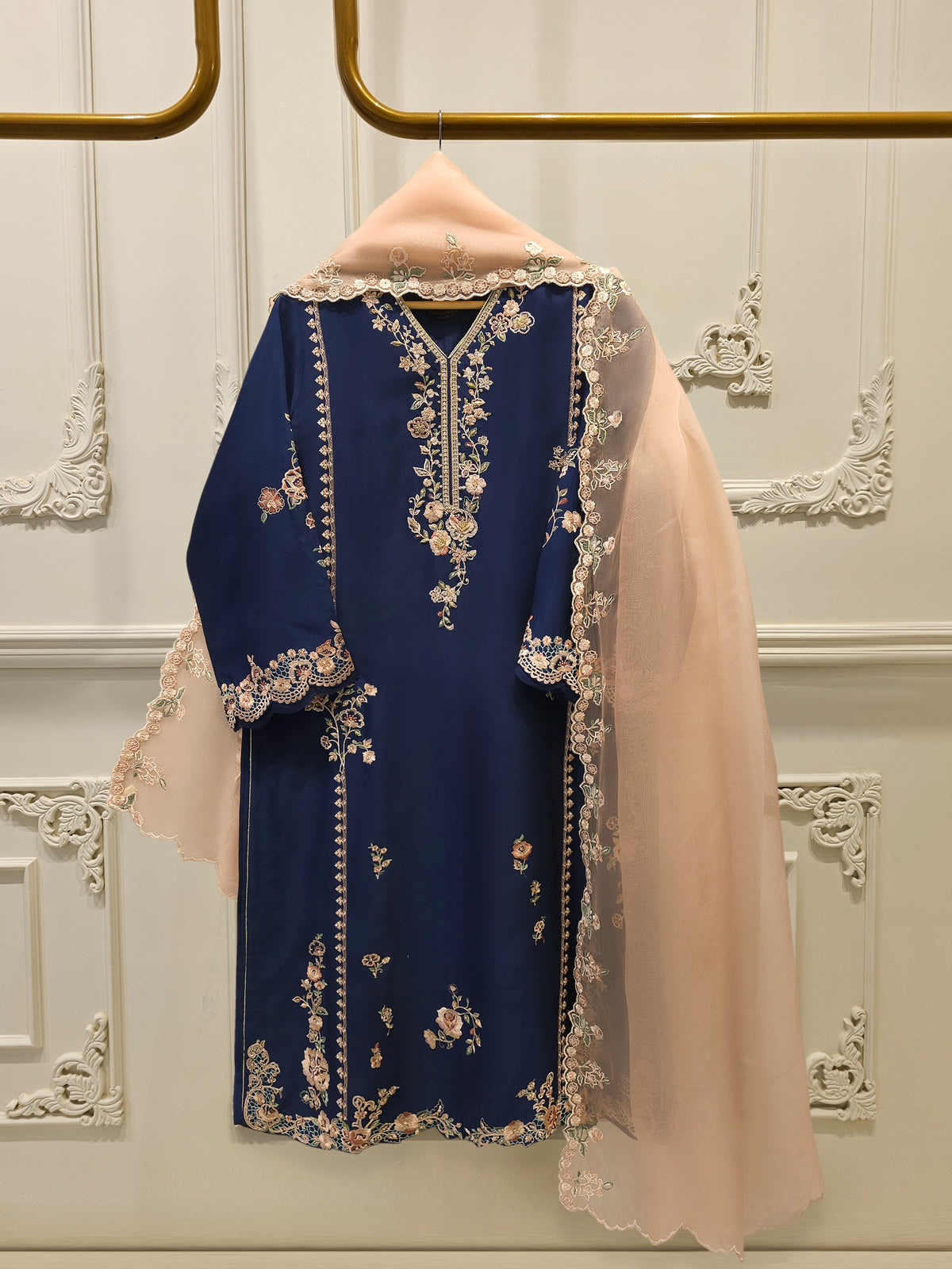 3 Piece- Pure  Sheesha Silk Embroidered Suit S115403