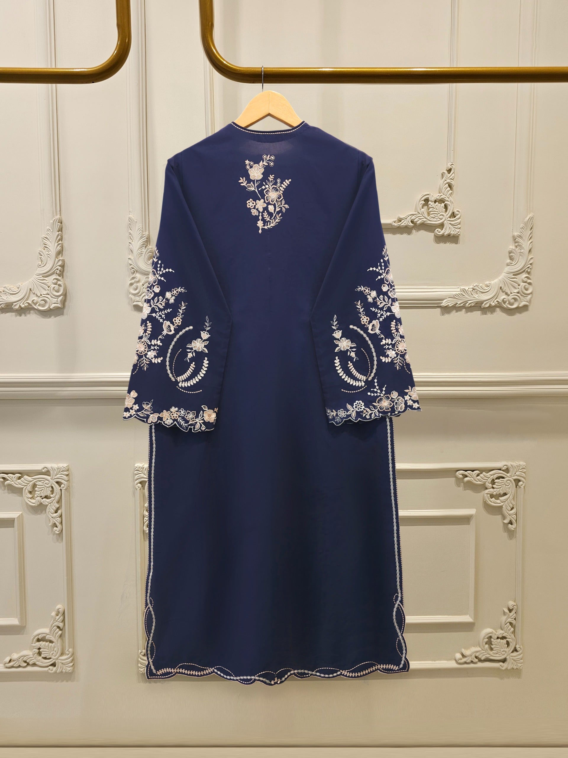 2 Piece - Embroidered Cambric Suit S115539 Secondary image