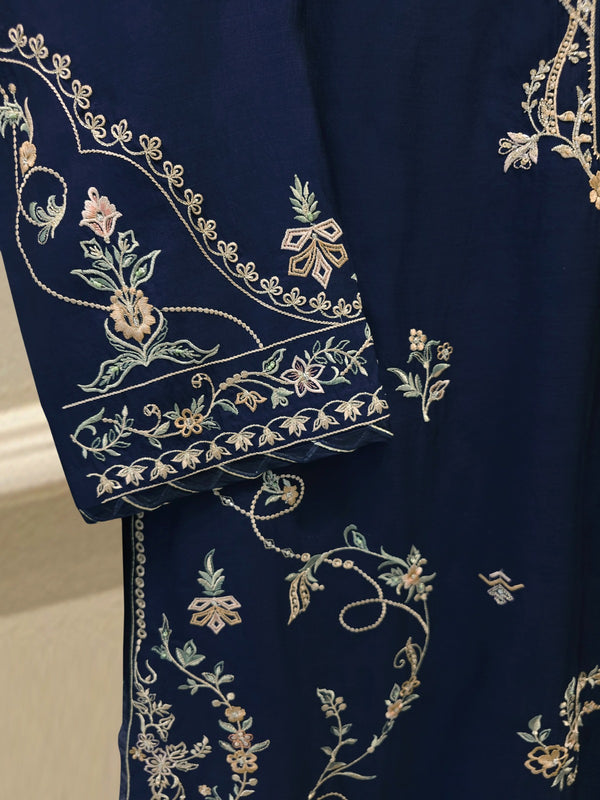 3 Piece - Pure Khaddi Silk Embroidered  Suit S115550