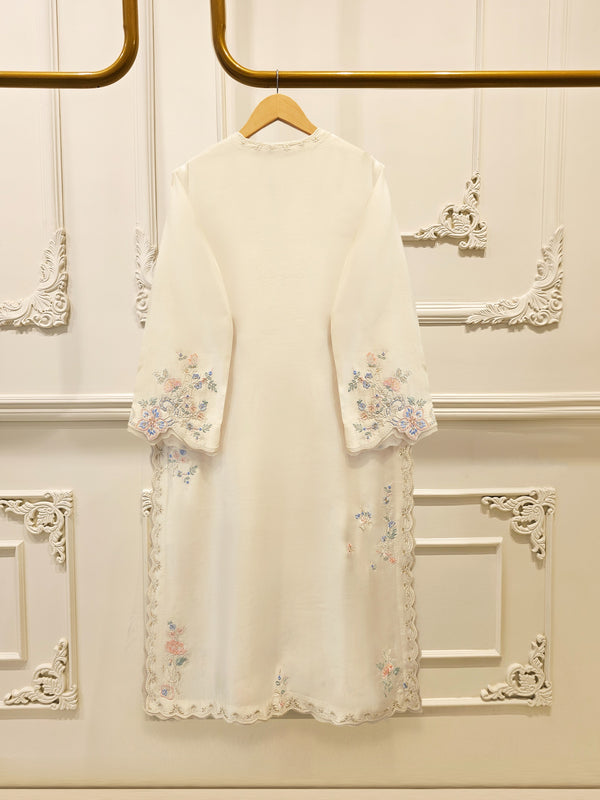 3 Piece- Pure  Sheesha Silk Embroidered Suit S115680