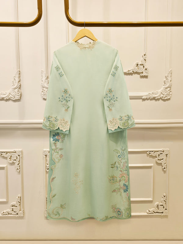 3 Piece - Pure Khaddi Silk Embroidered  Suit S115683