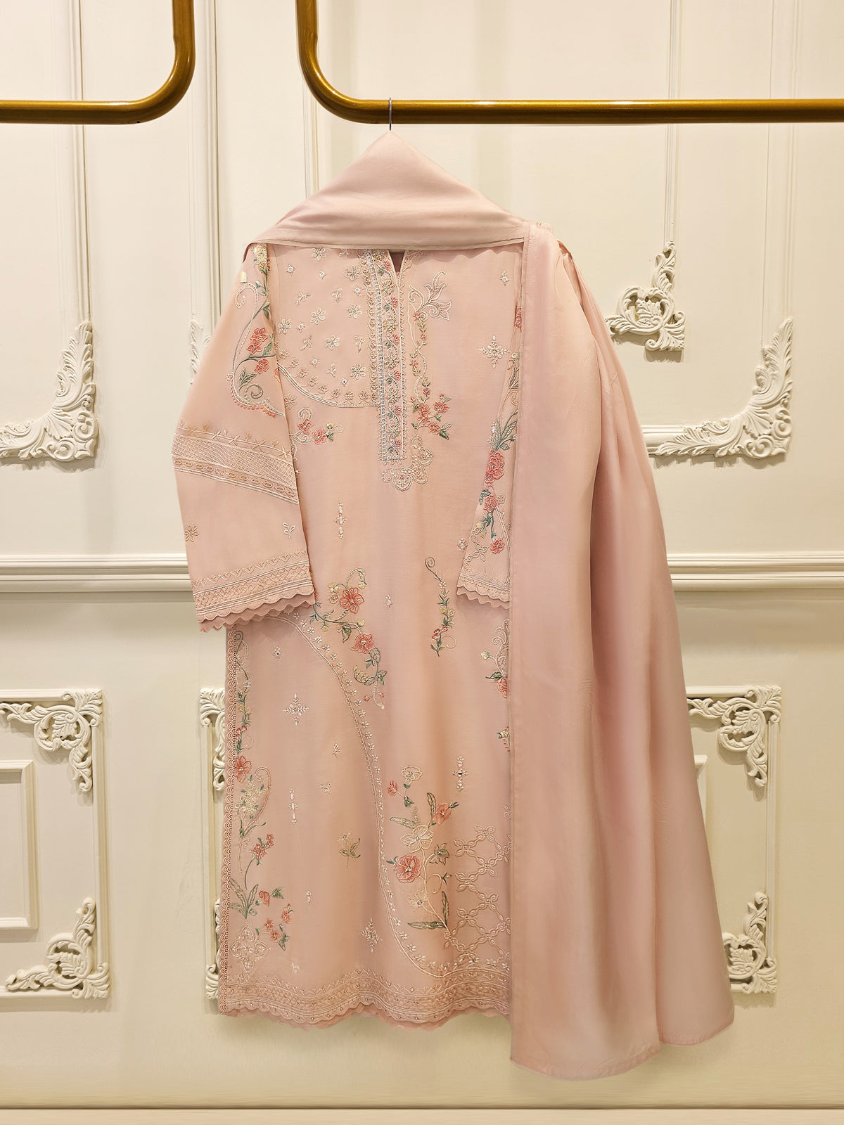 3 Piece - Pure Khaddi Silk Embroidered  Suit S115694 Main image
