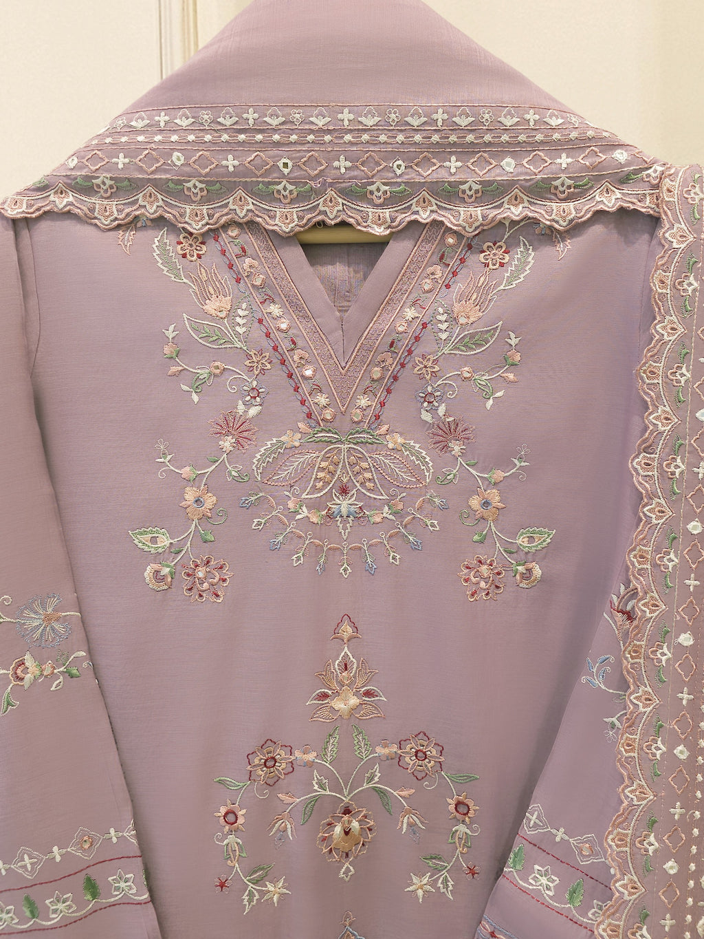 3 Piece - Embroidered Kora Silk Suit S115690
