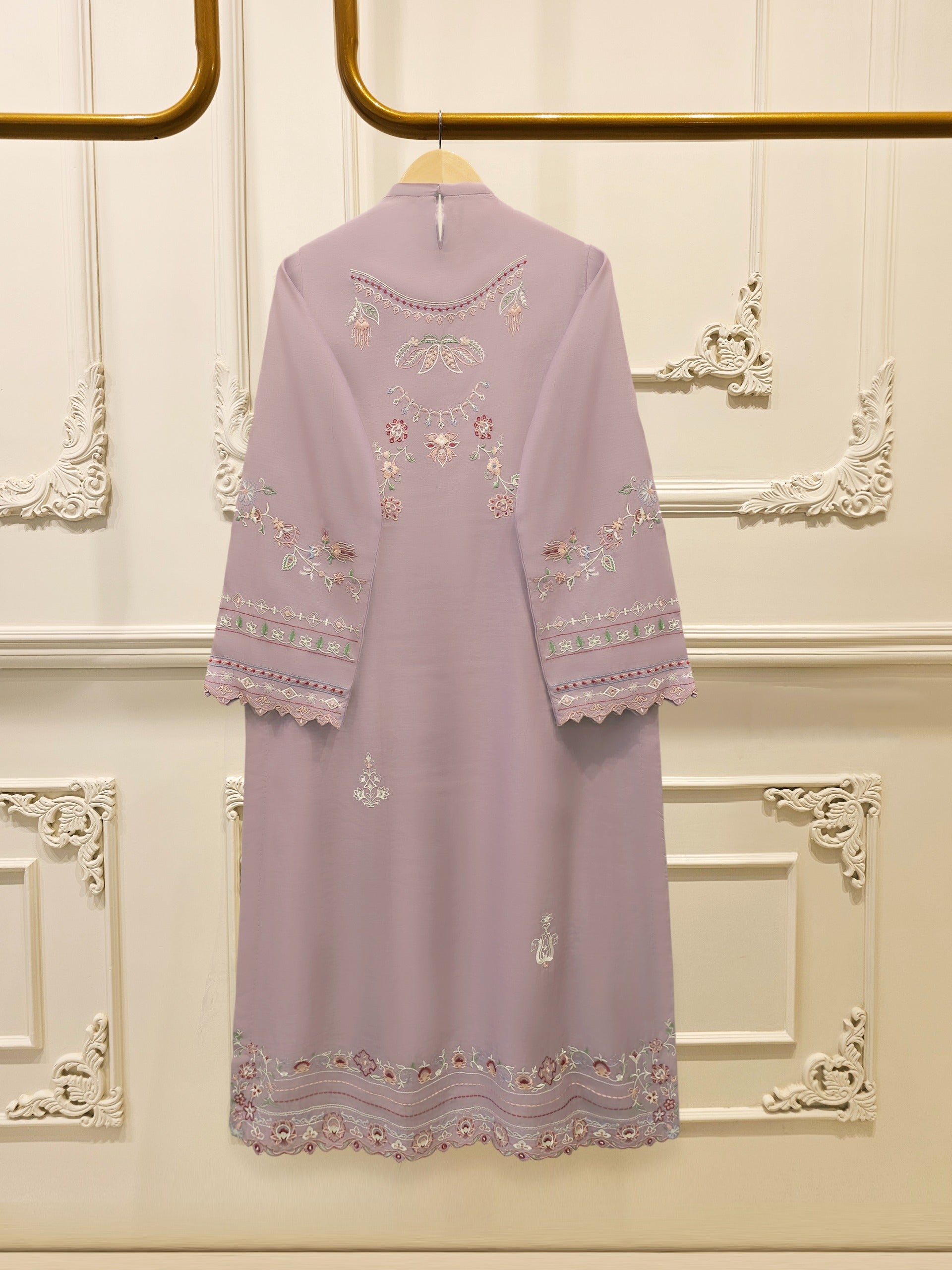 3 Piece - Embroidered Kora Silk Suit S115690 Secondary image