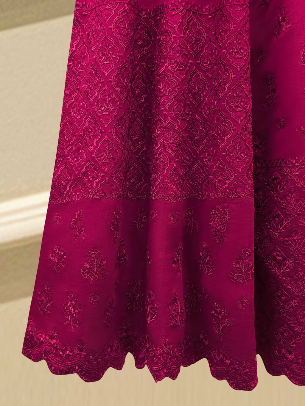 3 Piece - Embroidered Kora Silk Suit S115704