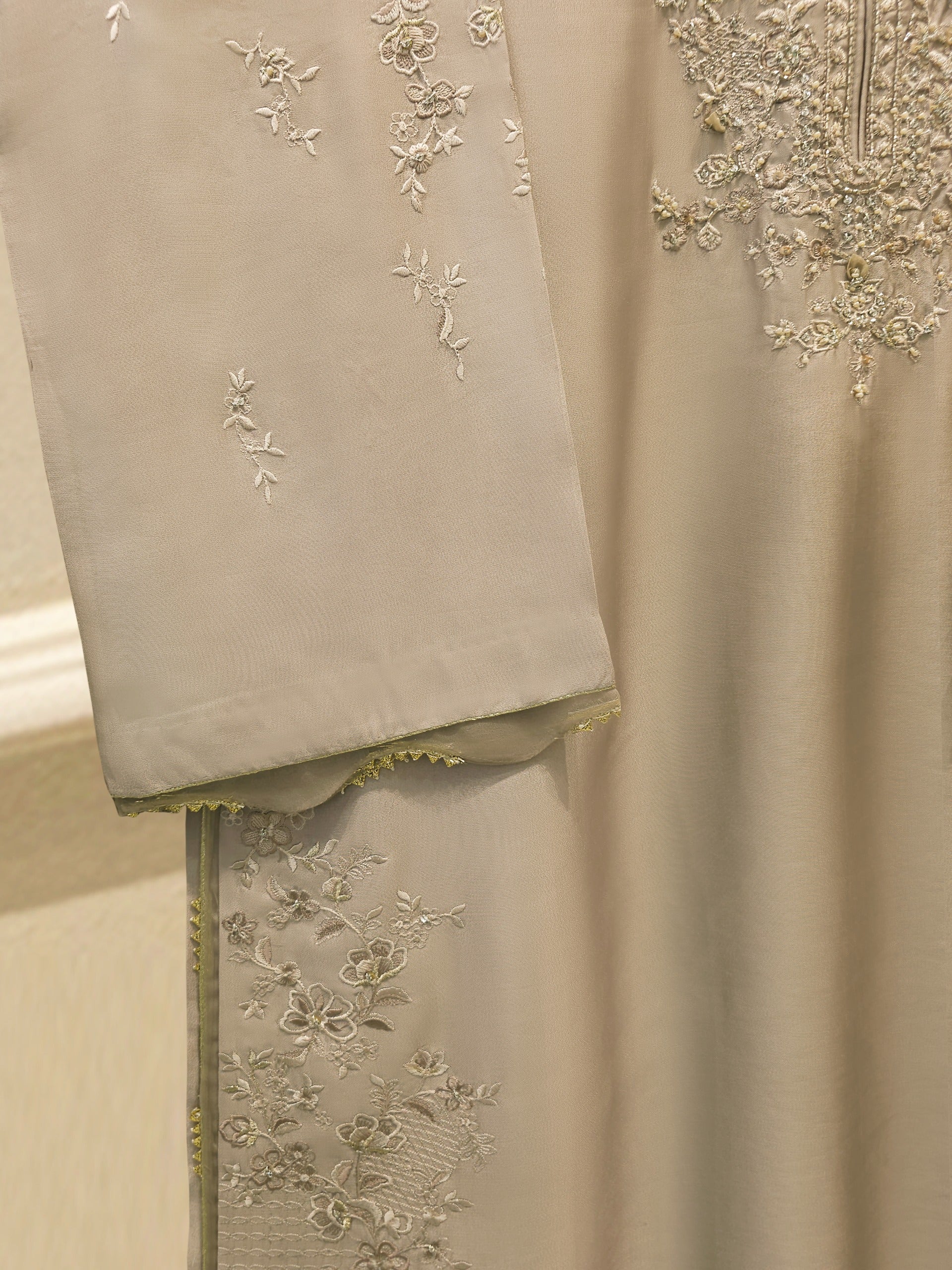 3 Piece- Pure  Sheesha Silk Embroidered Suit S115702 Secondary image