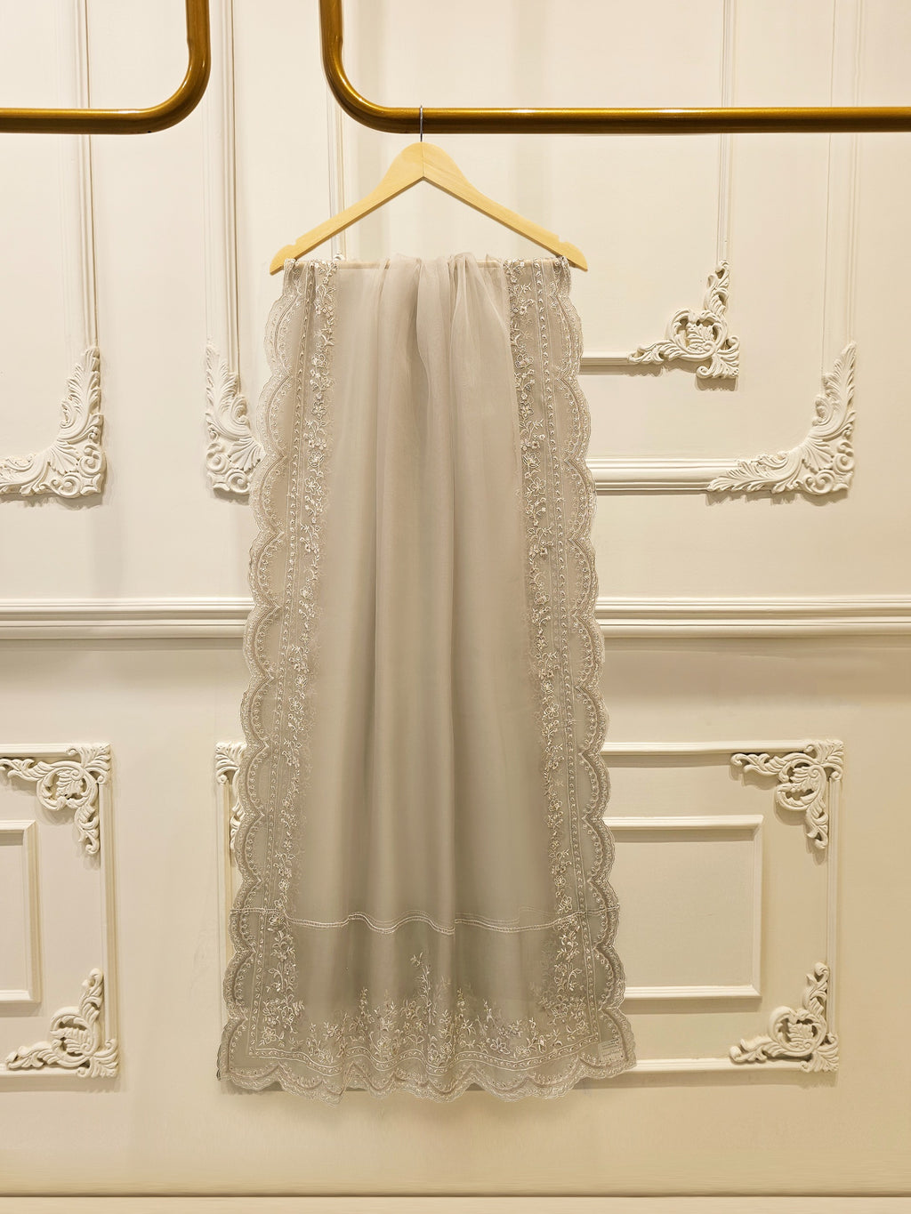 3 Piece- Pure  Sheesha Silk Embroidered Suit S115702