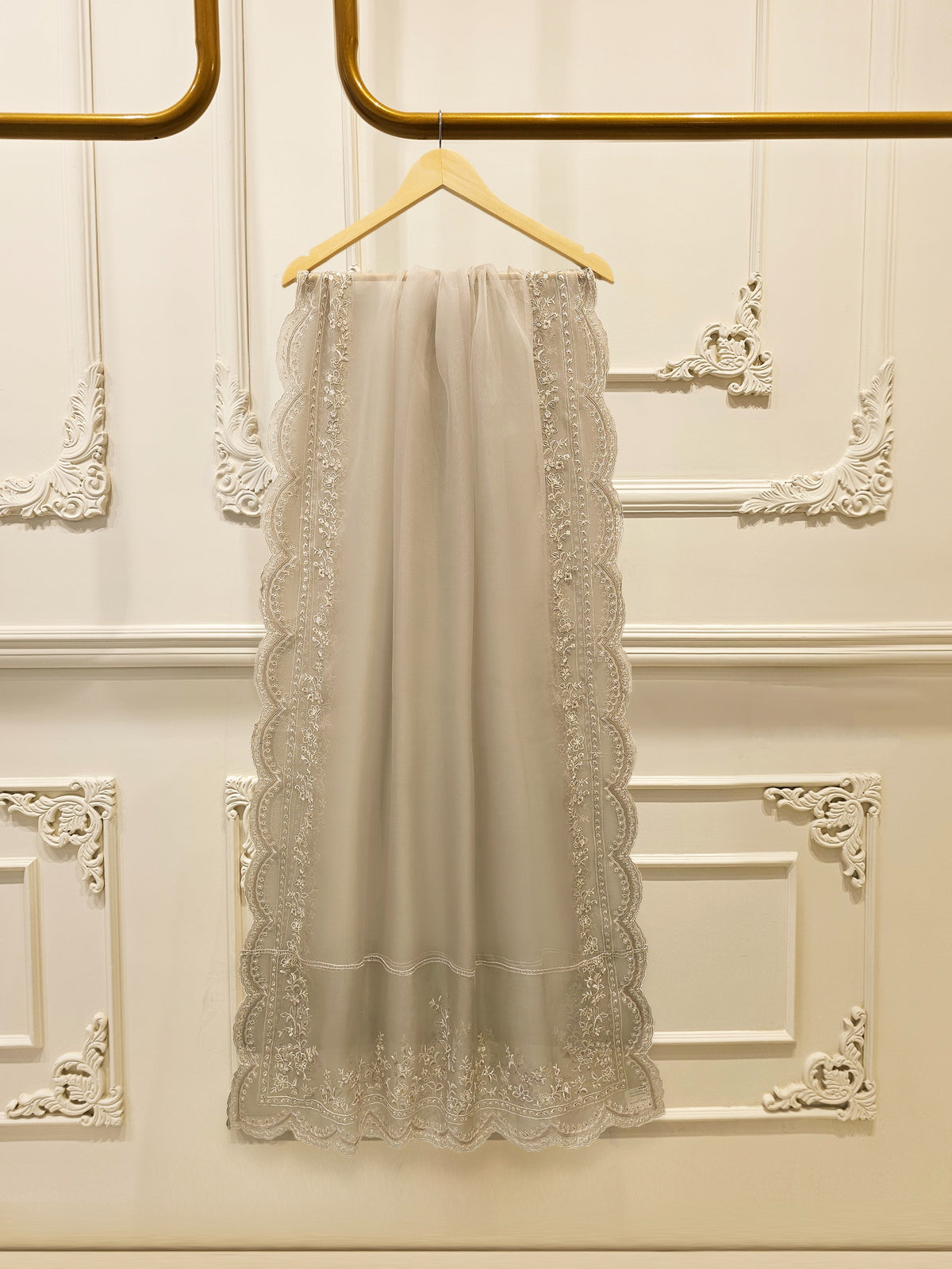 3 Piece- Pure  Sheesha Silk Embroidered Suit S115702