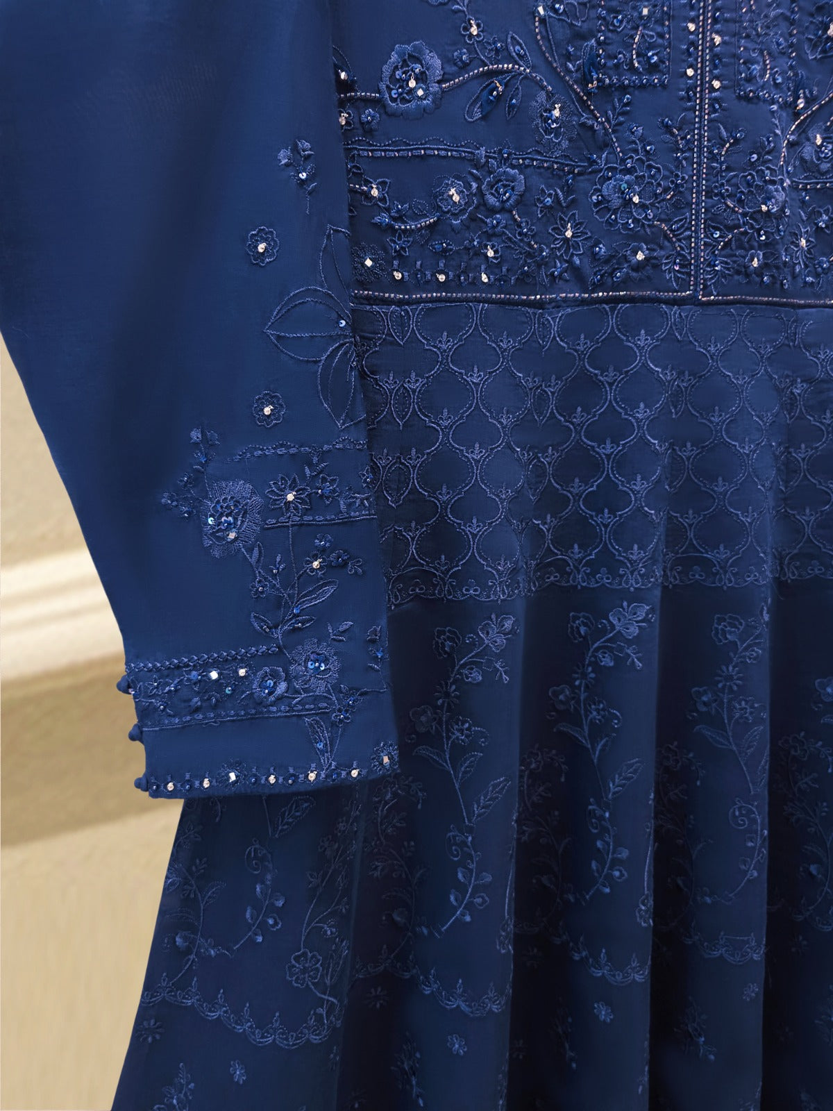3 Piece - Pure Khaddi Silk Embroidered  Suit S115707